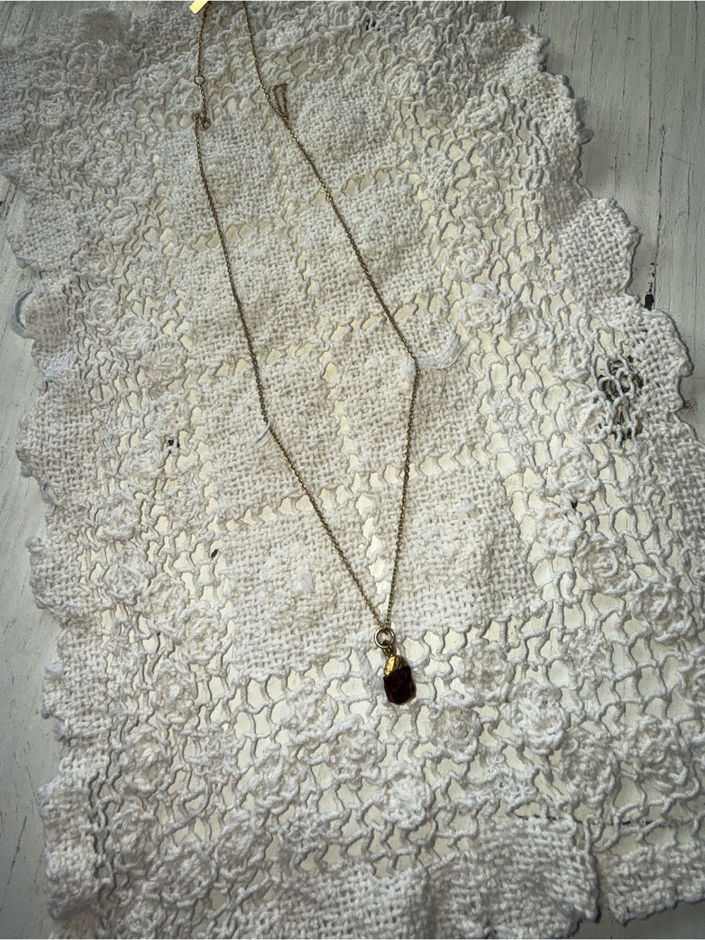 Delicate Gold Chain Necklace with Garnet Pendant